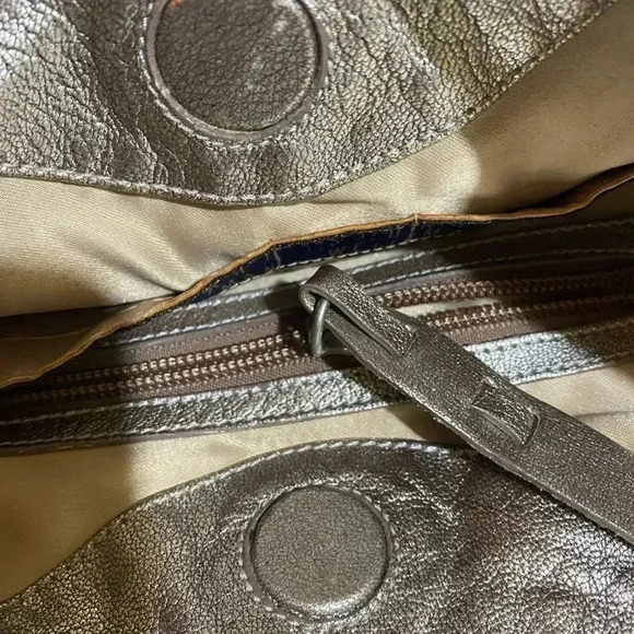 Stuart weitzman silver quilted metallic leather shoulder handbag - Picture 11 of 14